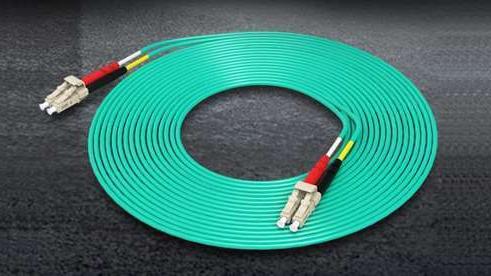 澳门因为光纤跳线品质 选用欧孚OM3万兆光纤跳线